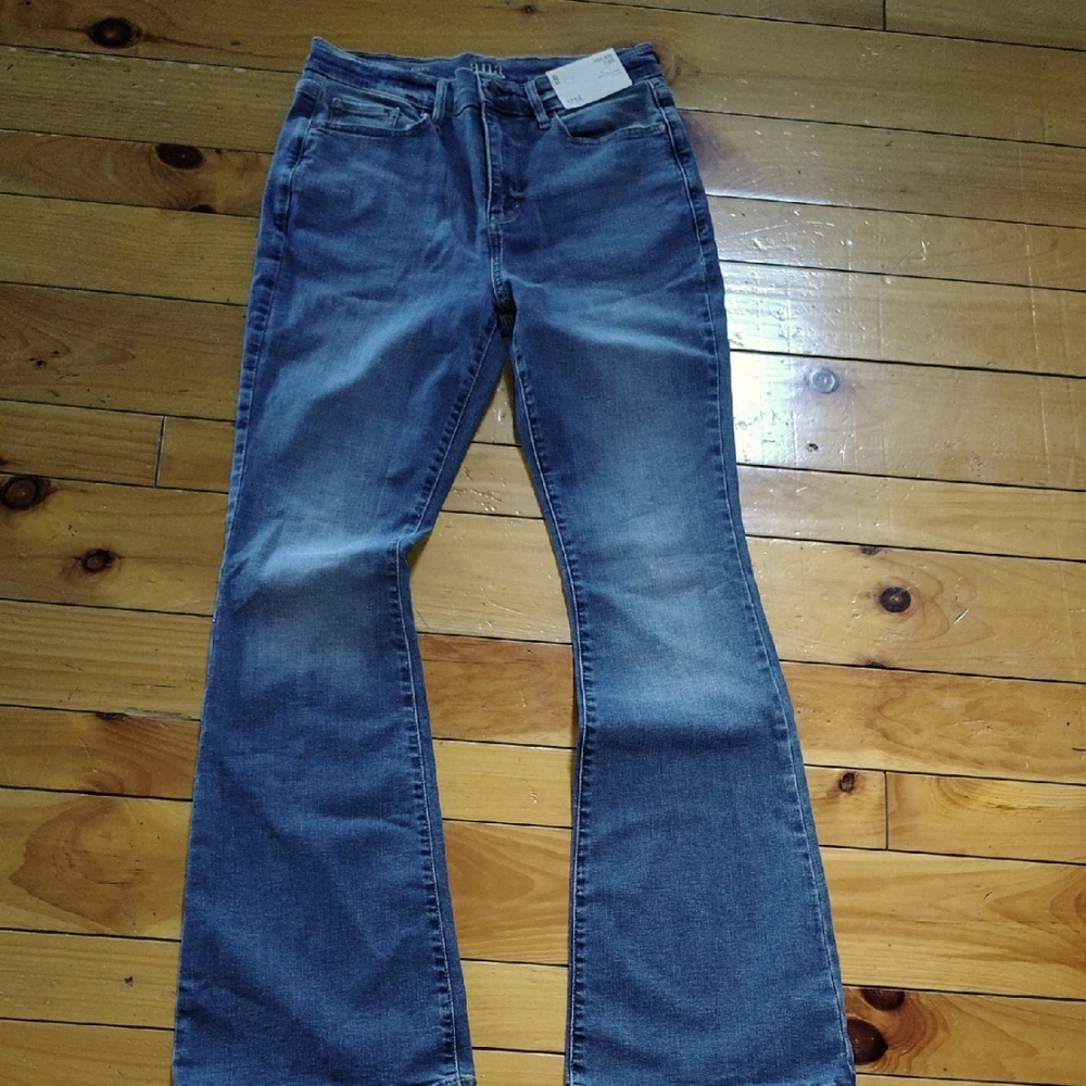 a.n.a. High-Rise Flare Jeans